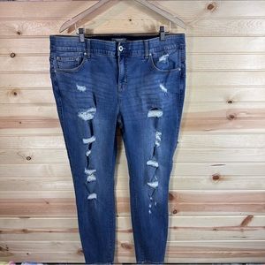 TORRID bombshell skinny jeans size 20r